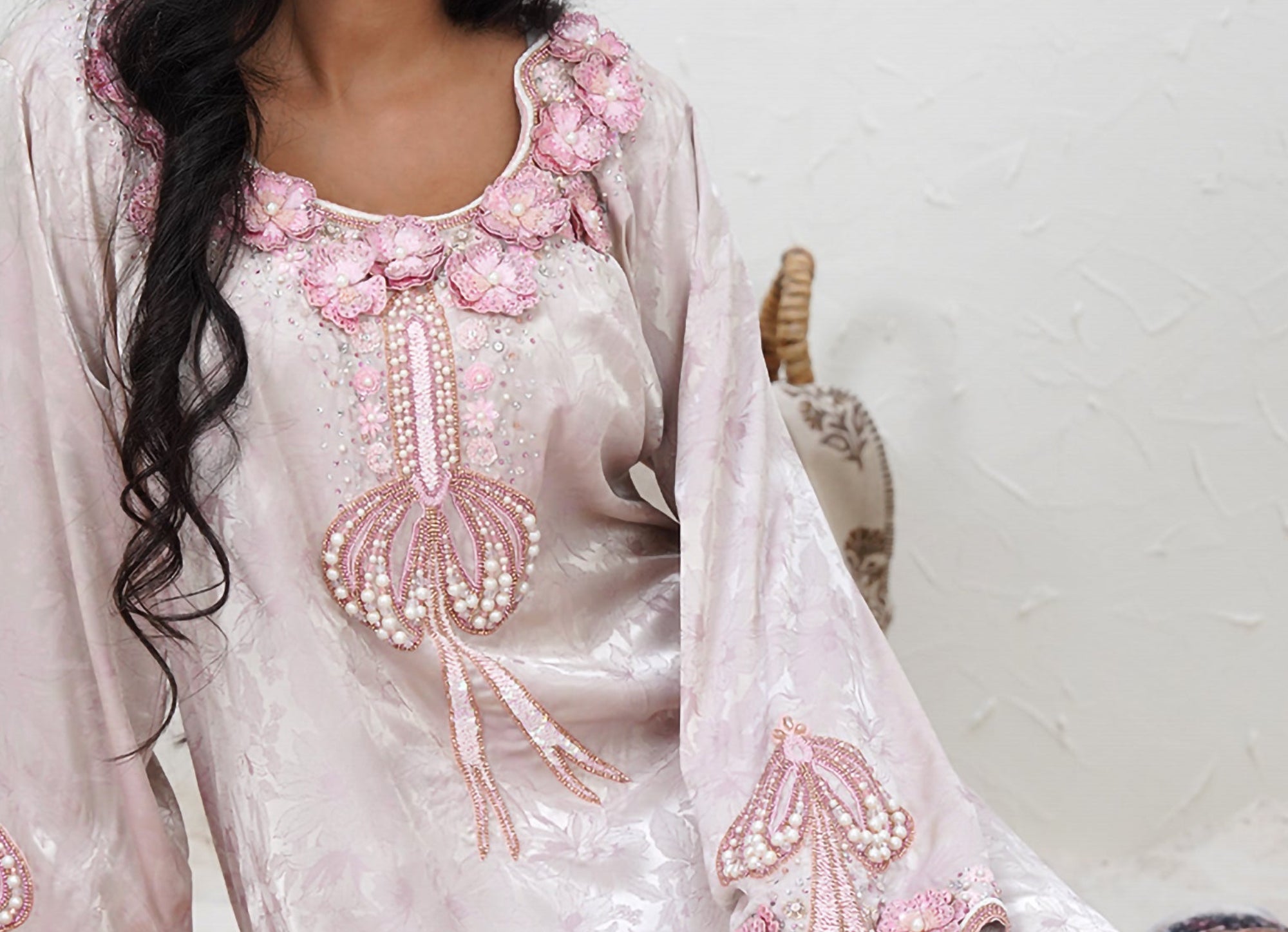 Pearl bow with silk thread 3d flower